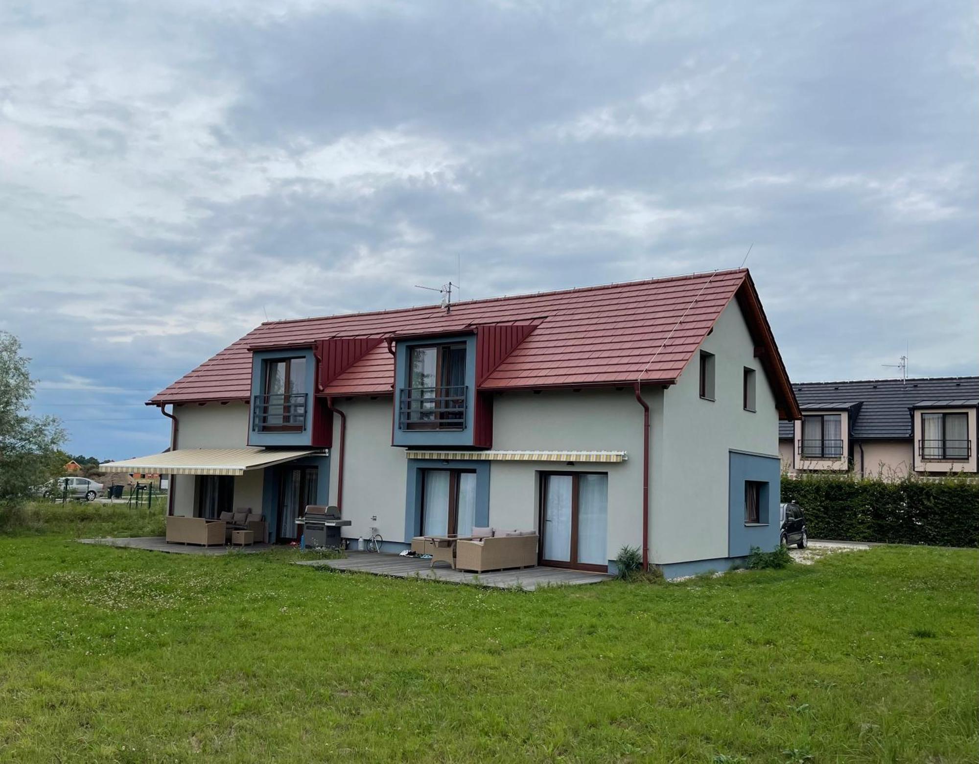 Lake View Apartments Near Golf Resort Kuneticka Hora, Dritec Pardubice Bilik gambar