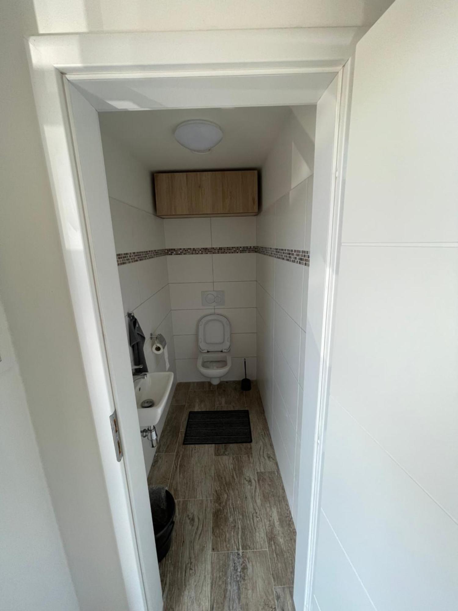 Lake View Apartments Near Golf Resort Kuneticka Hora, Dritec Pardubice Bilik gambar