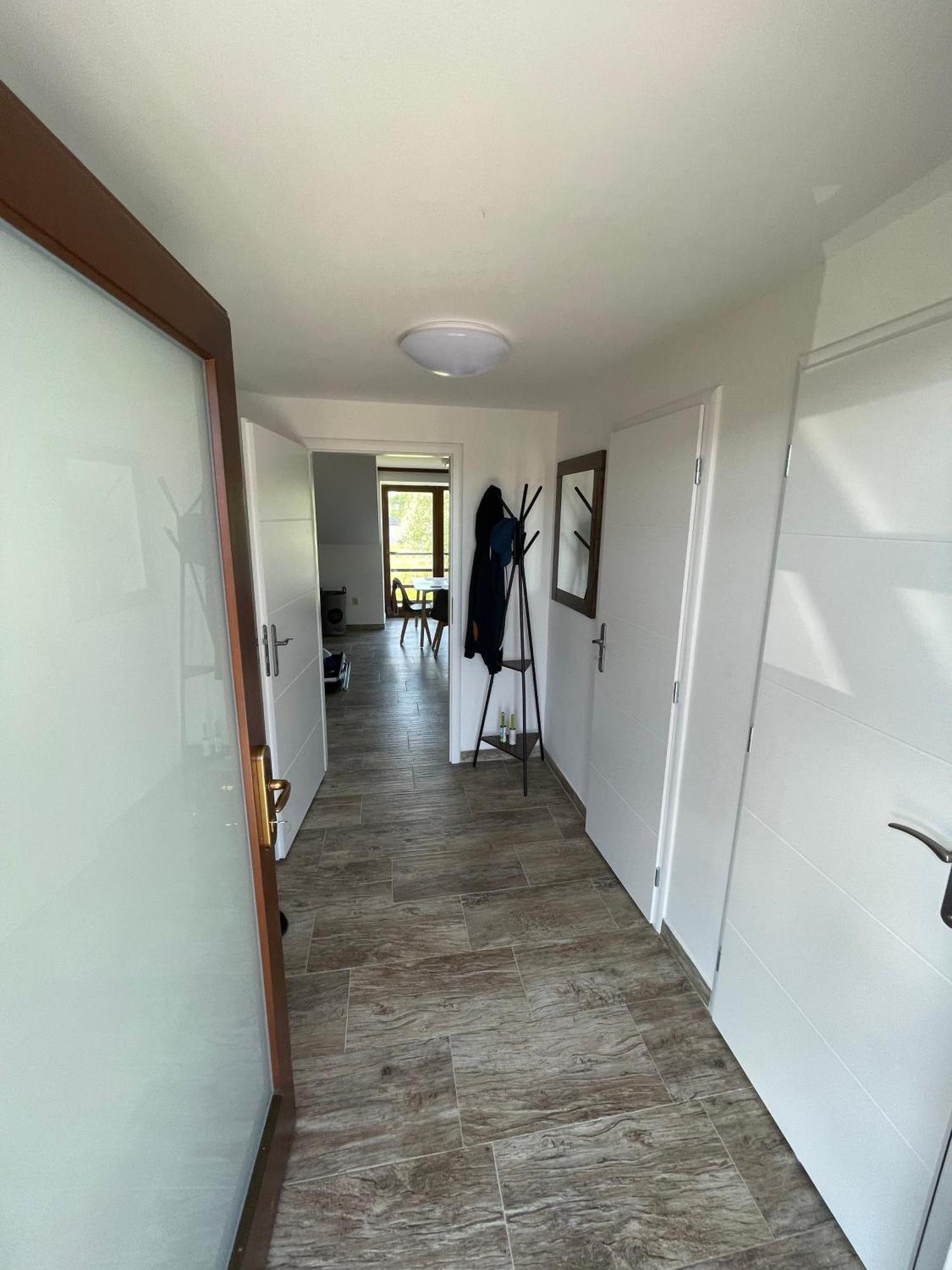 Lake View Apartments Near Golf Resort Kuneticka Hora, Dritec Pardubice Bilik gambar