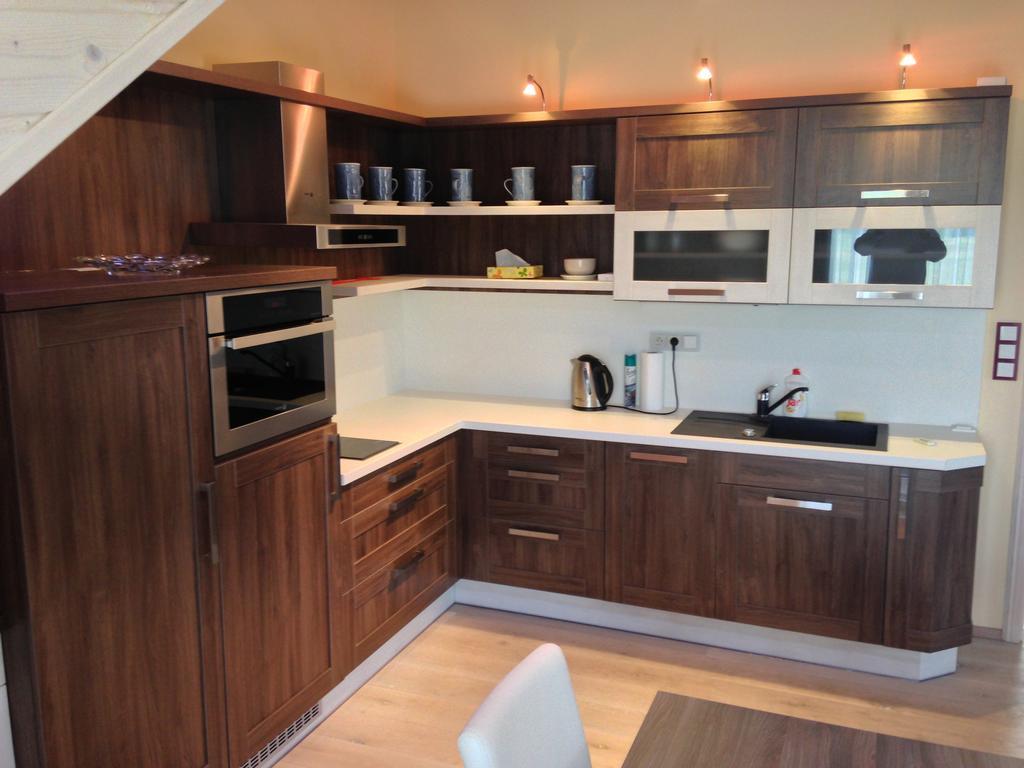 Lake View Apartments Near Golf Resort Kuneticka Hora, Dritec Pardubice Bilik gambar