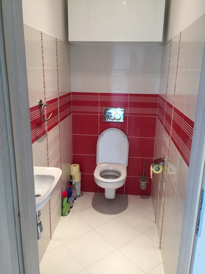 Lake View Apartments Near Golf Resort Kuneticka Hora, Dritec Pardubice Luaran gambar